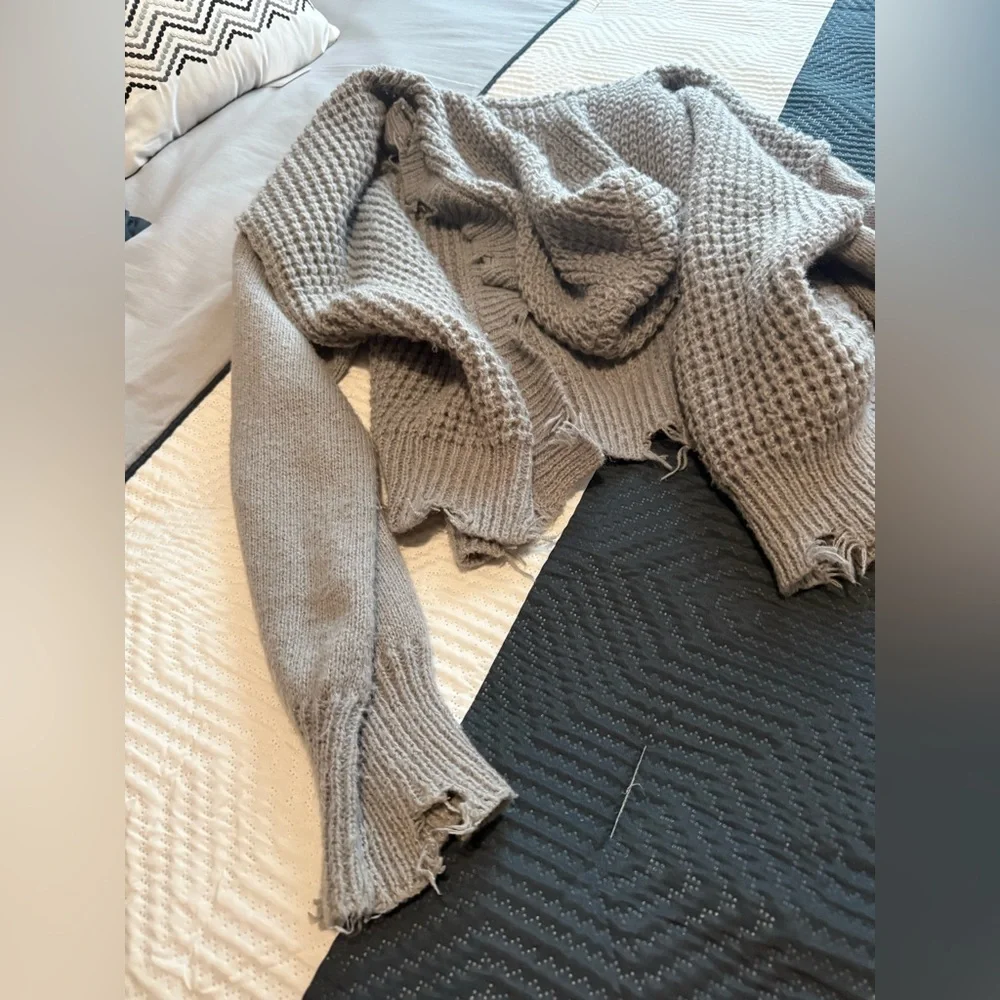 Daytrip gray Hooded Cardigan - Picture 4 of 7
